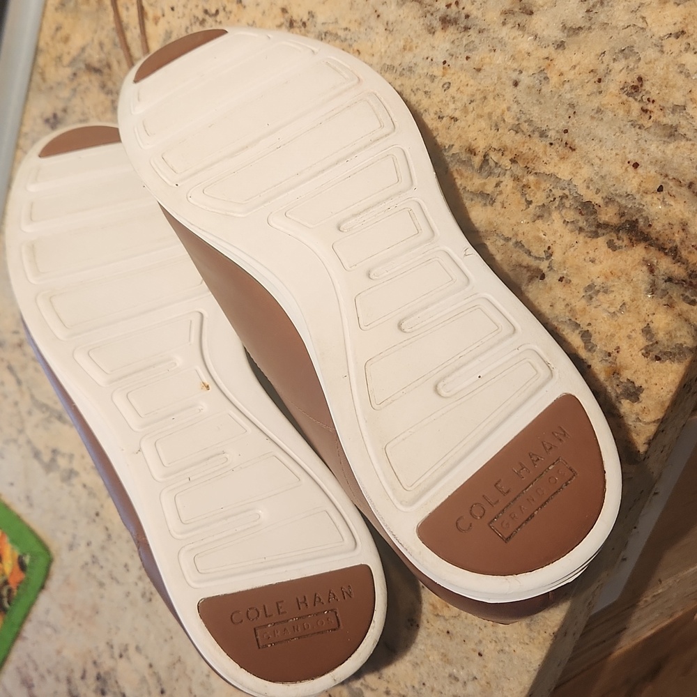 Cole Haan Brown Leather Women's Shoes - Picture 4 of 5